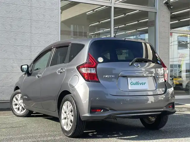 日産 ノート e－パワー X 埼玉県 2019(平31)年 4.2万km ダークメタルグレー /純正メモリナビ//フルセグTV//アラウンドビューモニター//CD&DVD&Blu-ray再生//Bluetooth接続//クルーズコントロール//ETC//スマートキーx2//LEDヘッドライト//インテリジェントルームミラー//衝突軽減ブレーキ//車線逸脱警報//Wエアバッグ&ABS//横滑り防止装置//クリアランスソナー//前後ドライブレコーダー//オートライト//プライバシーガラス//ドアバイザー//純正15インチAW//新車時保証書//取扱説明書//ナビ取説