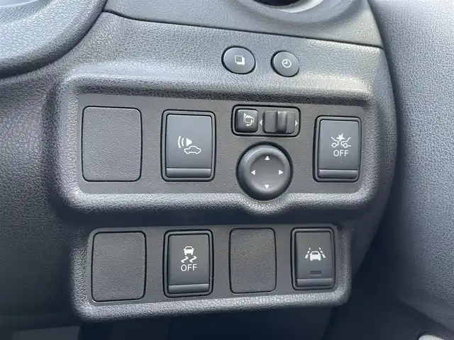 日産 ノート e－パワー X 埼玉県 2019(平31)年 4.2万km ダークメタルグレー /純正メモリナビ//フルセグTV//アラウンドビューモニター//CD&DVD&Blu-ray再生//Bluetooth接続//クルーズコントロール//ETC//スマートキーx2//LEDヘッドライト//インテリジェントルームミラー//衝突軽減ブレーキ//車線逸脱警報//Wエアバッグ&ABS//横滑り防止装置//クリアランスソナー//前後ドライブレコーダー//オートライト//プライバシーガラス//ドアバイザー//純正15インチAW//新車時保証書//取扱説明書//ナビ取説