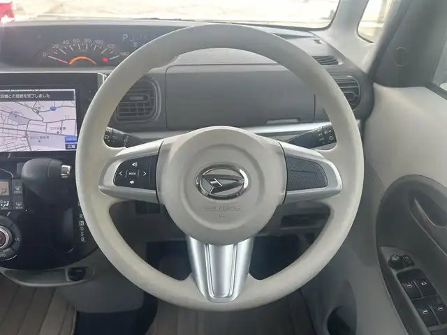 ダイハツ タント X 東京都 2015(平27)年 9.9万km パールホワイトⅢ 純正メモリナビ（NSZN-W65DB）/・Bluetooth/TV/CD/DVD/USB/ドライブレコーダー（DRV-325）/アイドリングストップ/横滑り防止装置/盗難防止装置/パワースライドドア/オートライト/オートエアコン/純正14インチアルミホイール/スペアキー1本/ETC/取扱説明書/保証書