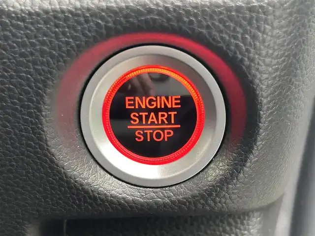 ホンダ Ｎ ＢＯＸ カスタム L ターボ 福島県 2023(令5)年 1.5万km プラチナホワイトパール ホンダセンシング/衝突軽減ブレーキ（CMBS）/誤発進抑制機能/歩行者事故低減ステアリング/路外逸脱抑制機能/渋滞追従機能付アダプティブクルーズコントロール（ACC）/車線維持支援システム（LKAS）/先行車発進お知らせ機能/標識認識機能/後方誤発進抑制機能/オートハイビーム/社外ディスプレイオーディオ/【FM/AM/BT/USB/HDMI】/ドライブレコーダー/ビルトインETC/デジタルインナーミラー/型番：PR998C/両側電動スライドドア/前席シートヒーター/ステアリングリモコン/パドルシフト/シートバックテーブル/リアドアロールサンシェード/LEDオートライト/LEDフォグランプ/純正フロアマット/純正ドアバイザー