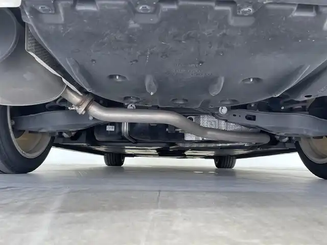 トヨタ カムリ G レザーパッケージ 大分県 2019(平31)年 5.1万km プラチナホワイトパールマイカ ワンオーナ/純正ナビ/（フルセグ/CD/DVD/Bluetooth）/モデリスタエアロ/トヨタセーフティーセンス/・プリクラッシュセーフティー/・レーンディパーチャアシスト/・オートハイビーム/・クリアランスソナー/・レーダークルーズコントロール/レザーシート/前席パワーシート/前席シートヒーター/ヘッドアップディスプレイ/バックカメラ/ステアリングスイッチ/オートブレーキホールド/電動パーキングブレーキ/オートリトラミラー/保証書・取扱説明書