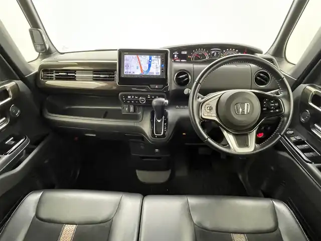 ホンダ Ｎ ＢＯＸ カスタム G L ターボ ホンダセンシング 熊本県 2017(平29)年 5.1万km シャイニンググレーM 禁煙車/純正ナビ（CD・DVD・ワンセグ・BT・USB）/レーダークルーズコントロール/ETC/バックカメラ/社外前後ドライブレコーダー/両側パワースライドドア/前後クリアランスソナー/衝突軽減ブレーキ/レーンキープアシスト/横滑り防止/アイドリングストップ/ハーフレザーシート/純正フロアマット/純正１５インチAW/オートライト/LEDヘッドライト/フォグライト/スマートキー/プッシュスタート/スペアキー1本