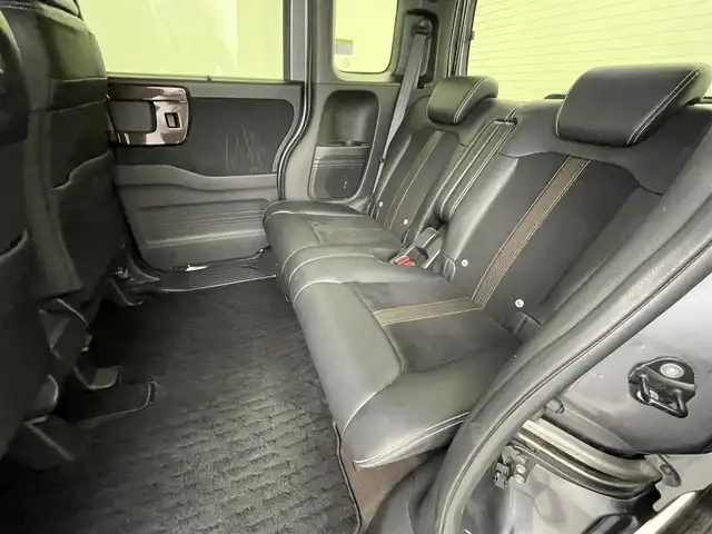 ホンダ Ｎ ＢＯＸ カスタム G L ターボ ホンダセンシング 熊本県 2017(平29)年 5.1万km シャイニンググレーM 禁煙車/純正ナビ（CD・DVD・ワンセグ・BT・USB）/レーダークルーズコントロール/ETC/バックカメラ/社外前後ドライブレコーダー/両側パワースライドドア/前後クリアランスソナー/衝突軽減ブレーキ/レーンキープアシスト/横滑り防止/アイドリングストップ/ハーフレザーシート/純正フロアマット/純正１５インチAW/オートライト/LEDヘッドライト/フォグライト/スマートキー/プッシュスタート/スペアキー1本