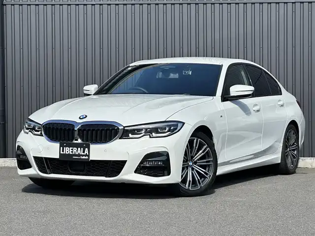 ＢＭＷ ３２０ｄ xDrive Mスポーツ 福島県 2021(令3)年 6万km アルピンホワイトⅢ 純正ナビ(BT/USB)/アダプティブクルーズコントロール/ブラインドスポットモニター/黒レザーシート/シートヒーター/パワーシート/パワーバックドア/バック・360°カメラ/ワイヤレスチャージャー/ミラー一体型ETC/前後ドライブレコーダー/パドルシフト/ステアリングスイッチ/純正18AW/純正フロアマット/LEDヘッドライト/オートホールド/コンフォートアクセス/保証書/取扱説明書
