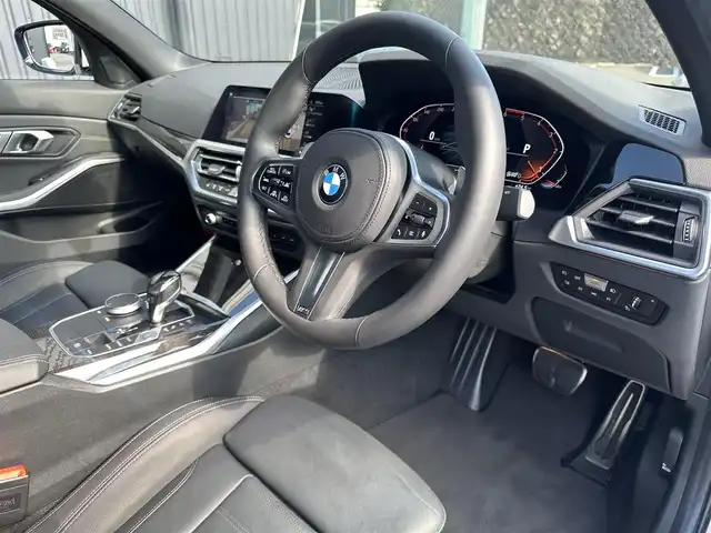 ＢＭＷ ３２０ｄ xDrive Mスポーツ 福島県 2021(令3)年 6万km アルピンホワイトⅢ 純正ナビ(BT/USB)/アダプティブクルーズコントロール/ブラインドスポットモニター/黒レザーシート/シートヒーター/パワーシート/パワーバックドア/バック・360°カメラ/ワイヤレスチャージャー/ミラー一体型ETC/前後ドライブレコーダー/パドルシフト/ステアリングスイッチ/純正18AW/純正フロアマット/LEDヘッドライト/オートホールド/コンフォートアクセス/保証書/取扱説明書