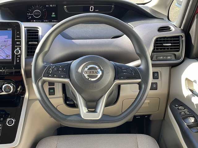 日産 セレナ X VセレクションⅡ 新潟県 2018(平30)年 9.2万km マルーンレッド 4WD/純正9インチSDナビ(MM518D-L)/CD/DVD/BD/BT/フルセグテレビ/バックカメラ/ETC/ドライブレコーダー/フリップダウンモニター/衝突被害軽減ブレーキ/レーンキープアシスト/クルーズコントロール/両側パワースライドドア/ステアリングスイッチ/スマートキー/プッシュスタート/LEDヘッドライト/オートライト/フォグランプ/社外15インチアルミホイール/15インチ夏タイヤ車載