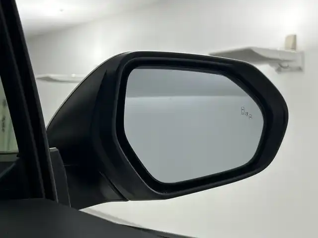 トヨタ Ｃ－ＨＲ G モード ネロ セーフティプラス 愛知県 2020(令2)年 5.5万km ホワイトパールクリスタルシャイン 禁煙車/純正8インチナビ/（AM/FM/USB/Bluetooth）/全方位カメラ/トヨタセーフティセンス/・衝突軽減ブレーキ/・レーンキープアシスト/・オートマチックハイビーム/・レーダークルーズコントロール/ブラインドスポットモニター/ETC/ドライブレコーダー/シートヒーター/スマートキー/プッシュスタート/LEDヘッドライト/フロントフォグランプ/純正18インチアルミホイール/純正フロアマット/横滑り防止装置