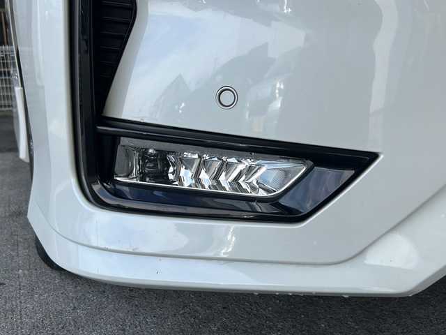 日産 セレナ e－パワー ハイウェイスター V 京都府 2021(令3)年 4.8万km ブリリアントホワイトパール 純正ナビ10インチ/フリップダウンモニター/純正エアロサイド　/ＢＳＭ　/衝突被害軽減システム/レーンキープアシスト　/コーナーセンサー/アイドリングストップ/全方位カメラ/ドライブレコーダー（DJ4-D）　　/プロパイロット　/オートライト　/ＬＥＤライト/フォグランプ　/ウィンカーミラー/デジタルインナーミラー　/両側パワースライドドア/フルセグTV/プッシュスタート/スマートキー/ワンオーナー/ブルーレイ再生/禁煙車