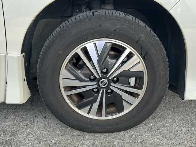 日産 セレナ e－パワー ハイウェイスター V 京都府 2021(令3)年 4.8万km ブリリアントホワイトパール 純正ナビ10インチ/フリップダウンモニター/純正エアロサイド　/ＢＳＭ　/衝突被害軽減システム/レーンキープアシスト　/コーナーセンサー/アイドリングストップ/全方位カメラ/ドライブレコーダー（DJ4-D）　　/プロパイロット　/オートライト　/ＬＥＤライト/フォグランプ　/ウィンカーミラー/デジタルインナーミラー　/両側パワースライドドア/フルセグTV/プッシュスタート/スマートキー/ワンオーナー/ブルーレイ再生/禁煙車