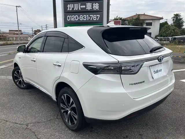 トヨタ ハリアー ハイブリッド プレミアム アドバンスド スタイルモーヴ 広島県 2015(平27)年 15.1万km ホワイトパールクリスタルシャイン ワンオーナー/メーカナビ・フルセグTV/ハーフレザーシート/パワーシート・シートヒーター/パノラミックビューモニター/プリクラッシュセーフティー/LEDオートライト/JBLサウンドシステム/パワーバックドア/クルーズコントロール/スマートキー