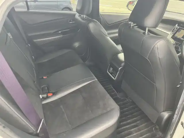 トヨタ ハリアー ハイブリッド プレミアム アドバンスド スタイルモーヴ 広島県 2015(平27)年 15.1万km ホワイトパールクリスタルシャイン ワンオーナー/メーカナビ・フルセグTV/ハーフレザーシート/パワーシート・シートヒーター/パノラミックビューモニター/プリクラッシュセーフティー/LEDオートライト/JBLサウンドシステム/パワーバックドア/クルーズコントロール/スマートキー