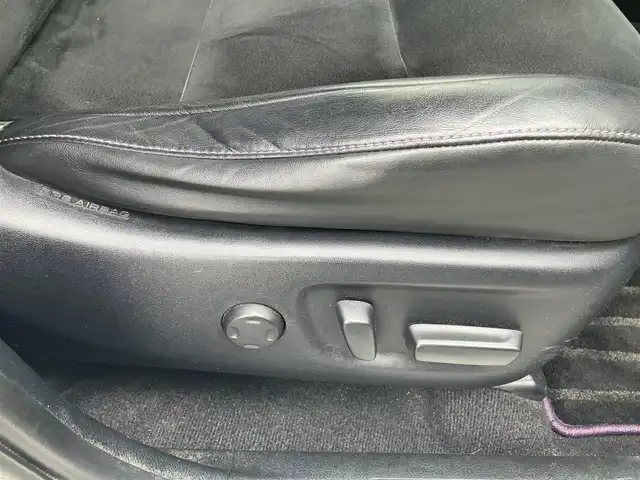 トヨタ ハリアー ハイブリッド プレミアム アドバンスド スタイルモーヴ 広島県 2015(平27)年 15.1万km ホワイトパールクリスタルシャイン ワンオーナー/メーカナビ・フルセグTV/ハーフレザーシート/パワーシート・シートヒーター/パノラミックビューモニター/プリクラッシュセーフティー/LEDオートライト/JBLサウンドシステム/パワーバックドア/クルーズコントロール/スマートキー