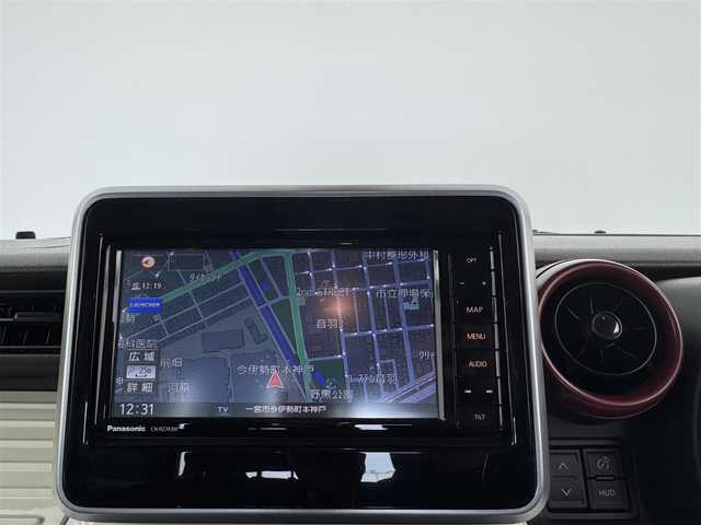 スズキ スペーシア HYBRID X 愛知県 2018(平30)年 1.7万km 緑 純正ナビ/全方位カメラ/シートヒーター/両側パワースライドドア/ヘッドアップディスプレイ/DVD再生可能/USB端子入力/純正フロアマット/レーンアシスト/オートライト/ドアバイザー