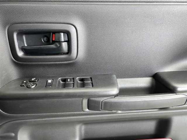 スズキ スペーシア HYBRID X 愛知県 2018(平30)年 1.7万km 緑 純正ナビ/全方位カメラ/シートヒーター/両側パワースライドドア/ヘッドアップディスプレイ/DVD再生可能/USB端子入力/純正フロアマット/レーンアシスト/オートライト/ドアバイザー
