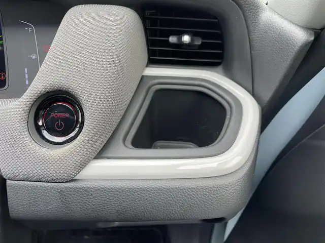 ホンダ フィット e:HEVクロスター 福岡県 2021(令3)年 1.2万km サーフブルー レーンキープアシスト/横滑り防止装置/エアバッグ(W＋サイド)/カーテンエアバッグ/ABS/パーキングアシスト/前後コーナーセンサー/バックカメラ/Gathersナビ(BT/CD/iPod/AUX/AMFM/フルセグ)/クルーズコントロール(追従あり)/オートライト/純正アルミホイール/純正フロアマット/スマートキー/ワンオーナー