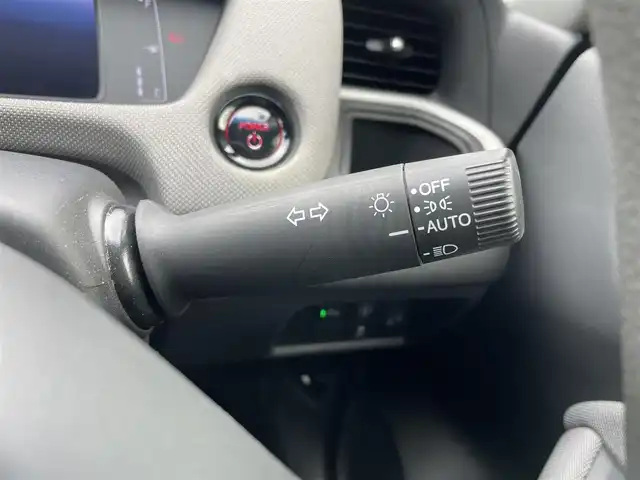 ホンダ フィット e:HEVクロスター 福岡県 2021(令3)年 1.2万km サーフブルー レーンキープアシスト/横滑り防止装置/エアバッグ(W＋サイド)/カーテンエアバッグ/ABS/パーキングアシスト/前後コーナーセンサー/バックカメラ/Gathersナビ(BT/CD/iPod/AUX/AMFM/フルセグ)/クルーズコントロール(追従あり)/オートライト/純正アルミホイール/純正フロアマット/スマートキー/ワンオーナー