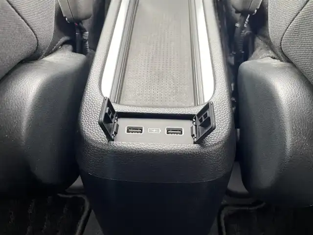ホンダ フィット e:HEVクロスター 福岡県 2021(令3)年 1.2万km サーフブルー レーンキープアシスト/横滑り防止装置/エアバッグ(W＋サイド)/カーテンエアバッグ/ABS/パーキングアシスト/前後コーナーセンサー/バックカメラ/Gathersナビ(BT/CD/iPod/AUX/AMFM/フルセグ)/クルーズコントロール(追従あり)/オートライト/純正アルミホイール/純正フロアマット/スマートキー/ワンオーナー
