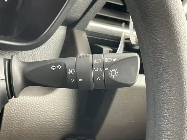 トヨタ ルーミー G 愛知県 2021(令3)年 3.1万km レーザーブルークリスタルシャイン 純正9インチディーラーオプションナビ/（Bluetooth・フルセグ・USB・SD）/パノラミックビューモニター/スマートアシスト/・衝突軽減ブレーキ/・オートマチックハイビーム/・レーンキープアシスト/クリアランスソナー/ビルトインETC/D+N席シートヒーター/両側パワースライドドア/アイドリングストップ/LEDヘッドライト/フロアマット/ドアバイザー/プッシュスタート/スマートキー/横滑り防止装置