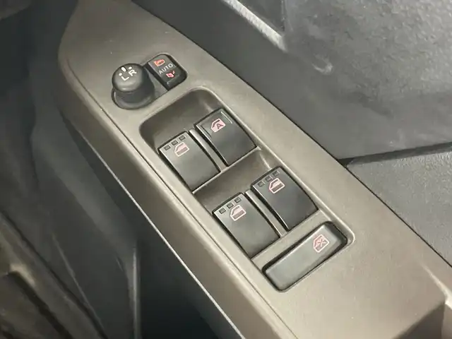 トヨタ ルーミー G 愛知県 2021(令3)年 3.1万km レーザーブルークリスタルシャイン 純正9インチディーラーオプションナビ/（Bluetooth・フルセグ・USB・SD）/パノラミックビューモニター/スマートアシスト/・衝突軽減ブレーキ/・オートマチックハイビーム/・レーンキープアシスト/クリアランスソナー/ビルトインETC/D+N席シートヒーター/両側パワースライドドア/アイドリングストップ/LEDヘッドライト/フロアマット/ドアバイザー/プッシュスタート/スマートキー/横滑り防止装置