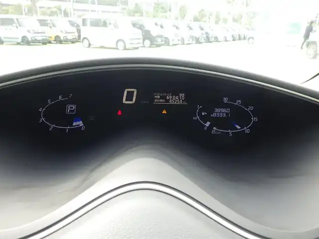 日産 セレナ HWS S HV Vエアロ+Sefty 千葉県 2015(平27)年 3.9万km ブルームーンホワイトP エマージェンシーブレーキ/クルーズコントロール/両側パワースライドドア/純正メモリーナビ/地デジTV/【DVD/CD再生機能　Bluetooth接続】/アラウンドビューモニター/フリップダウンモニター/ドライブレコーダー/革巻きステアリング/ETC/LEDヘッドライト/フォグライト/ウインカーミラー/コーナーセンサー/純正16インチアルミホイル/インテリジェントキー