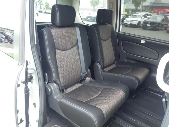 日産 セレナ HWS S HV Vエアロ+Sefty 千葉県 2015(平27)年 3.9万km ブルームーンホワイトP エマージェンシーブレーキ/クルーズコントロール/両側パワースライドドア/純正メモリーナビ/地デジTV/【DVD/CD再生機能　Bluetooth接続】/アラウンドビューモニター/フリップダウンモニター/ドライブレコーダー/革巻きステアリング/ETC/LEDヘッドライト/フォグライト/ウインカーミラー/コーナーセンサー/純正16インチアルミホイル/インテリジェントキー