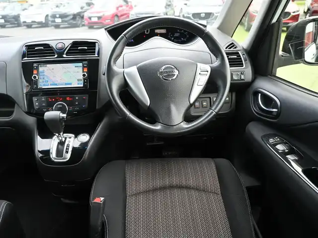 日産 セレナ HWS S HV Vエアロ+Sefty 千葉県 2015(平27)年 3.9万km ブルームーンホワイトP エマージェンシーブレーキ/クルーズコントロール/両側パワースライドドア/純正メモリーナビ/地デジTV/【DVD/CD再生機能　Bluetooth接続】/アラウンドビューモニター/フリップダウンモニター/ドライブレコーダー/革巻きステアリング/ETC/LEDヘッドライト/フォグライト/ウインカーミラー/コーナーセンサー/純正16インチアルミホイル/インテリジェントキー