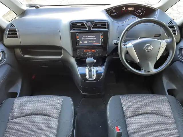 日産 セレナ HWS S HV Vエアロ+Sefty 大阪府 2015(平27)年 3.9万km ブルームーンホワイトP セーフティシステム/　・踏み間違い衝突防止アシスト/　・アラウンドビューモニター/　・セーフティパックA/純正メモリーナビ/地デジTV/【DVD/CD再生機能　Bluetooth接続】/LEDヘッドライト/オートライト/両側PSD/電格ミラー/スマートキー/フロアマット/プッシュスタート