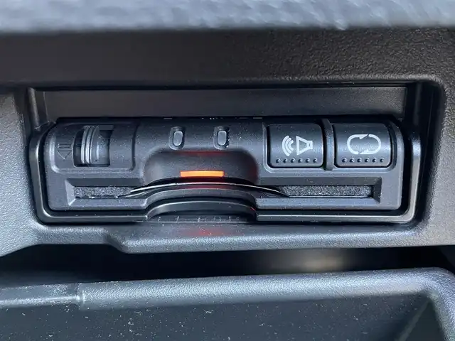 日産 セレナ HWS S HV Vエアロ+Sefty 大阪府 2015(平27)年 3.9万km ブルームーンホワイトP セーフティシステム/　・踏み間違い衝突防止アシスト/　・アラウンドビューモニター/　・セーフティパックA/純正メモリーナビ/地デジTV/【DVD/CD再生機能　Bluetooth接続】/LEDヘッドライト/オートライト/両側PSD/電格ミラー/スマートキー/フロアマット/プッシュスタート