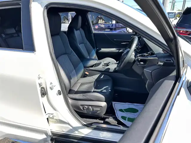 トヨタ ハリアー ハイブリッド Z 宮城県 2021(令3)年 5.5万km ホワイトパールクリスタルシャイン モデリスタエアロ（F/S/R）/セーフティセンス/・プリクラッシュセーフティ/・レーントレーシングアシスト/・レーダークルーズコントロール/・アダプティブハイビームシステム/・ロードサインアシスト/ブラインドスポットモニター/パーキングサポートブレーキ（前後方静止物/後方接近車両）/デジタルインナーミラー/カラーヘッドアップディスプレイ/TコネクトSDナビゲーションシステム/・12.3インチディスプレイ/・SDナビ/・Bluetooth/・AppleCarPlay/AndroidAuto/・フルセグTV/パノラミックビューモニター/ビルトインETC2.0/ハンズフリーパワーバックドア/ハーフレザーシート/パワーシート/革巻きステアリング/ステアリングスイッチ/電動パーキングブレーキ/ブレーキホールド/LEDヘッドランプ/フォグランプ/オートライト/スマートキー＆プッシュスタート/スペアキー/電動格納ミラー/純正19インチAW/純正フロアマット/W/サイド/カーテンエアバッグ