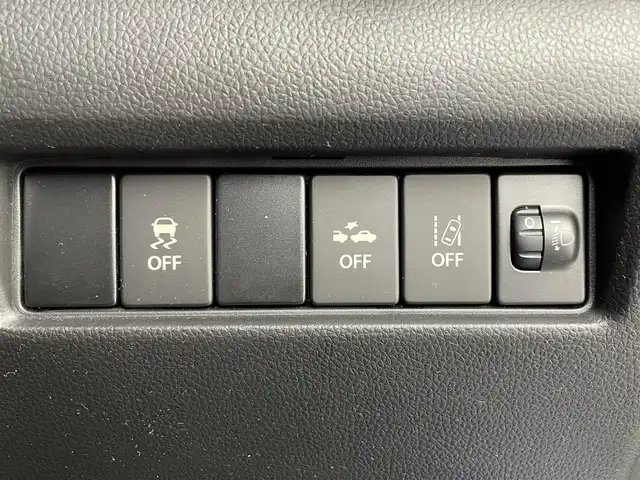 スズキ スイフト XL 大阪府 2017(平29)年 4.3万km スピーディーブルーM 禁煙車/衝突軽減ブレーキ/　・誤発進抑制機能/　・車線逸脱抑制機能/社外メモリーナビ[AVIC-RZ300]/　CD/DVD/AM/FM/ワンセグ/Bluetooth/バックカメラ/オートライト/フォグランプ/ライトレベライザー/レーダークルーズコントロール/スマートキー/ETC/純正フロアマット/パドルシフト/MTモード付AT