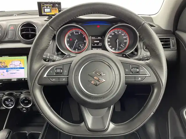 スズキ スイフト XL 大阪府 2017(平29)年 4.3万km スピーディーブルーM 禁煙車/衝突軽減ブレーキ/　・誤発進抑制機能/　・車線逸脱抑制機能/社外メモリーナビ[AVIC-RZ300]/　CD/DVD/AM/FM/ワンセグ/Bluetooth/バックカメラ/オートライト/フォグランプ/ライトレベライザー/レーダークルーズコントロール/スマートキー/ETC/純正フロアマット/パドルシフト/MTモード付AT