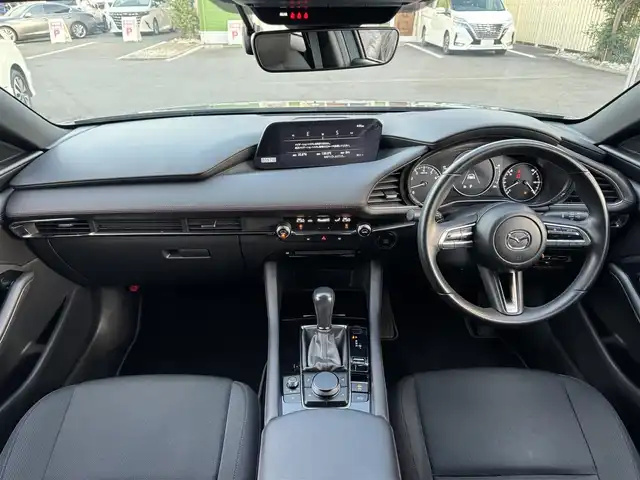 マツダ マツダ３ファストバック 20S ブラックトーンED 千葉県 2022(令4)年 2.2万km ポリメタルグレーM ワンオーナー/i-ACTIVSENSE/・衝突被害軽減ブレーキ/・AT誤発進抑制機能/・レーンキープアシスト/ブラインドスポットモニタリング/前後コーナーセンサー/純正ナビ/CD/DVD/BT/フルセグTV/バック+全方位カメラ/ETC/前後ドラレコ/純正フロアマット/純正18インチアルミホイール/パドルシフト/LEDヘッドライト/オートライト/オートハイビーム/W+サイドエアバッグ/スマートキー/スペアキー1本/取扱説明書＆保証書