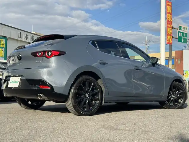 マツダ マツダ３ファストバック 20S ブラックトーンED 千葉県 2022(令4)年 2.2万km ポリメタルグレーM ワンオーナー/i-ACTIVSENSE/・衝突被害軽減ブレーキ/・AT誤発進抑制機能/・レーンキープアシスト/ブラインドスポットモニタリング/前後コーナーセンサー/純正ナビ/CD/DVD/BT/フルセグTV/バック+全方位カメラ/ETC/前後ドラレコ/純正フロアマット/純正18インチアルミホイール/パドルシフト/LEDヘッドライト/オートライト/オートハイビーム/W+サイドエアバッグ/スマートキー/スペアキー1本/取扱説明書＆保証書