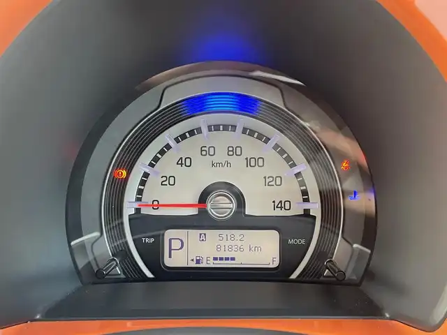 スズキ ハスラー X 島根県 2014(平26)年 8.2万km パッションオレンジマイカ/スペリアホワイト 社外ＣＤオーディオ　/運転席シートヒーター　　/電動格納ミラー　/衝突軽減ブレーキ　/アイドリングストップ　/オートライト　/フルフラットシート/スマートキー　　/プッシュスタート　/スペアキー１本/純正１５インチアルミホイール/純正フロアマット　