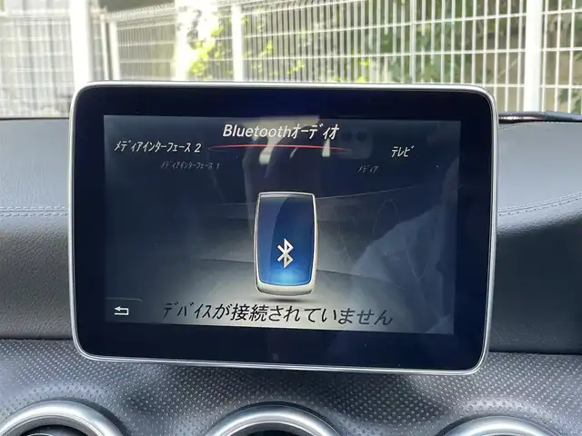 メルセデス・ベンツ Ａ１８０ 埼玉県 2016(平28)年 6.7万km ジュピターレッド 純正ナビ/フルセグ・BT/バックカメラ/サンルーフ/クリアランスソナー/BSM/パワーシート（D/N席）/シートヒーター（D/N席）/LEDヘッド/オートライト/ETC/電格ミラー/キー２本　/保証書/取扱説明書