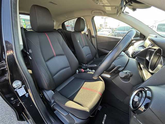 マツダ デミオ XD ツーリング 大分県 2015(平27)年 7.6万km ジェットブラックマイカ ・ナビ(BT/USB/AUX)/・バックカメラ/・スマートシティブレーキサポート/・ドライブレコーダー/・ETC/・オートライト/・パドルシフト/・純正アルミホイール/・スマートキー/・フロアマット/・ヘッドアップディスプレイ