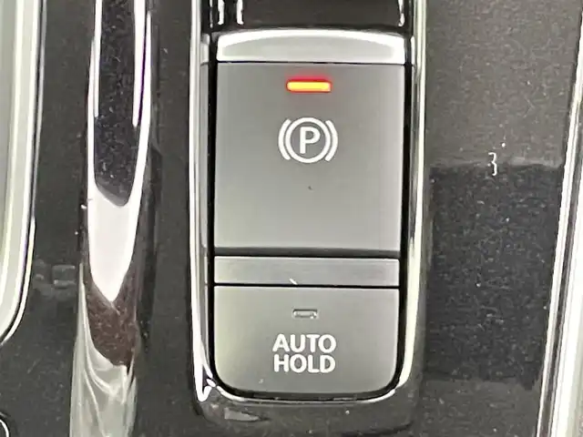 日産 セレナ e－パワー ハイウェイスター V 千葉県 2020(令2)年 1.3万km ブリリアントホワイトパール プロパイロット/全方位運転支援システム/・インテリジェント エマージェンシーブレーキ/・踏み間違い衝突防止アシスト/・車線逸脱防止支援システム/・後側方衝突防止支援システム/・標識検知機能/・前方衝突予測警報/・車線逸脱警報/・後側方車両検知警報/・後退時車両検知警報/純正10インチメモリーナビ/・フルセグTV/・Bluetooth接続/・CD/DVD再生機能/・全方位カメラ/両側パワースライドドア/ブラインドスポットモニター/リアオートエアコン/スマートキー/LEDヘッドライト