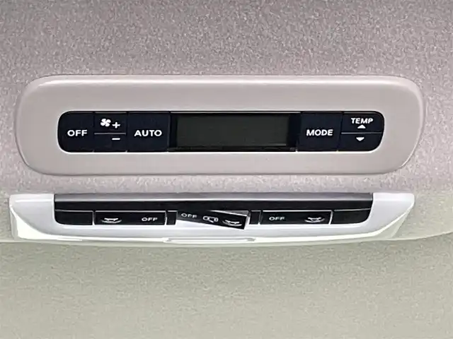 日産 セレナ e－パワー ハイウェイスター V 千葉県 2020(令2)年 1.3万km ブリリアントホワイトパール プロパイロット/全方位運転支援システム/・インテリジェント エマージェンシーブレーキ/・踏み間違い衝突防止アシスト/・車線逸脱防止支援システム/・後側方衝突防止支援システム/・標識検知機能/・前方衝突予測警報/・車線逸脱警報/・後側方車両検知警報/・後退時車両検知警報/純正10インチメモリーナビ/・フルセグTV/・Bluetooth接続/・CD/DVD再生機能/・全方位カメラ/両側パワースライドドア/ブラインドスポットモニター/リアオートエアコン/スマートキー/LEDヘッドライト