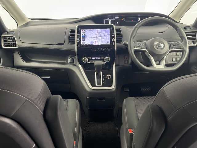 日産 セレナ ハイウェイスター Vセレクション 埼玉県 2018(平30)年 4.6万km アズライトブルー フリップダウンモニター　/全方位カメラ　/純正９インチナビ/　CD/DVD/BT　/ＥＴＣ　/両側パワースライドドア　/クルーズコントロール　/衝突軽減システム　/駐車支援システム　/純正16インチアルミホイール　/純正フロアマット　/ドアバイザー　/プッシュスタート/スマートキー