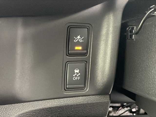 日産 セレナ ハイウェイスター Vセレクション 埼玉県 2018(平30)年 4.6万km アズライトブルー フリップダウンモニター　/全方位カメラ　/純正９インチナビ/　CD/DVD/BT　/ＥＴＣ　/両側パワースライドドア　/クルーズコントロール　/衝突軽減システム　/駐車支援システム　/純正16インチアルミホイール　/純正フロアマット　/ドアバイザー　/プッシュスタート/スマートキー