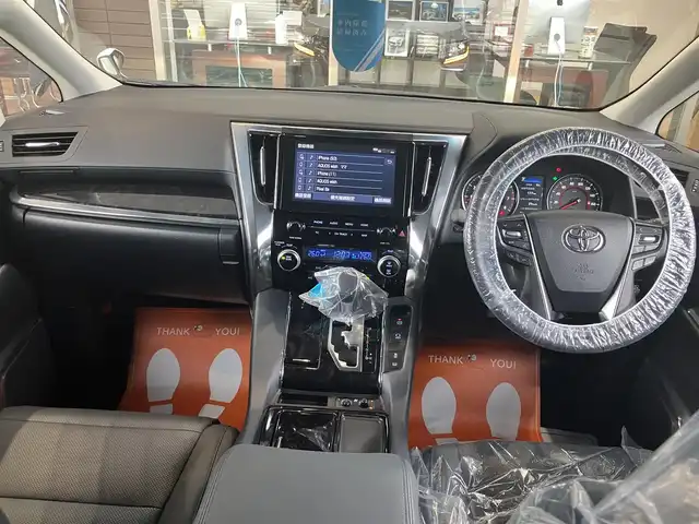 トヨタ アルファード S Cパッケージ 神奈川県 2021(令3)年 1.7万km ホワイトパールクリスタルシャイン ワンオーナー//禁煙車//純正ディスプレイオーディオ//TVキット//TVキャンセラー//純正フリップダウンモニター//両側パワースライドドア//フルセグ//パワーバックドア//パワーシート//シートヒーター//エアーシート//シートベンチレーション//バックカメラ//トヨタセーフティセンス//3眼LEDヘッドランプ//シーケンシャルターンランプ//ビルトインETC//レーダークルーズ//オートハイビーム//ステアリイングヒーター//横滑り防止//クリアランスソナー//ウッドコンビステアリング//ステアリングスイッチ//USB端子