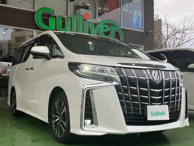 トヨタ アルファード S Cパッケージ 神奈川県 2021(令3)年 1.7万km ホワイトパールクリスタルシャイン ワンオーナー//禁煙車//純正ディスプレイオーディオ//TVキット//TVキャンセラー//純正フリップダウンモニター//両側パワースライドドア//フルセグ//パワーバックドア//パワーシート//シートヒーター//エアーシート//シートベンチレーション//バックカメラ//トヨタセーフティセンス//3眼LEDヘッドランプ//シーケンシャルターンランプ//ビルトインETC//レーダークルーズ//オートハイビーム//ステアリイングヒーター//横滑り防止//クリアランスソナー//ウッドコンビステアリング//ステアリングスイッチ//USB端子
