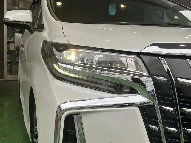 トヨタ アルファード S Cパッケージ 神奈川県 2021(令3)年 1.7万km ホワイトパールクリスタルシャイン ワンオーナー//禁煙車//純正ディスプレイオーディオ//TVキット//TVキャンセラー//純正フリップダウンモニター//両側パワースライドドア//フルセグ//パワーバックドア//パワーシート//シートヒーター//エアーシート//シートベンチレーション//バックカメラ//トヨタセーフティセンス//3眼LEDヘッドランプ//シーケンシャルターンランプ//ビルトインETC//レーダークルーズ//オートハイビーム//ステアリイングヒーター//横滑り防止//クリアランスソナー//ウッドコンビステアリング//ステアリングスイッチ//USB端子