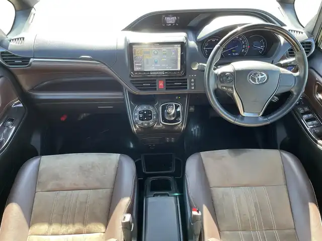 トヨタ エスクァイア ハイブリッド Gi プレミアムパッケージ 岡山県 2018(平30)年 7.7万km ブラック 登録時走行距離76182km/アルバイン9インチナビ/フルセグTV(AM.FM.CD.DVD.TV.BT)/アルパイン12.8インチフリップダウンモニター/ダブルゾーン/両側パワースライドドア/バックカメラ/ETC/ドライブレコーダー/シートヒーター/クリアランスソナー/衝突軽減ブレーキ/クルーズコントロール/レーンキープアシスト/オートマチックハイビーム/15インチ純正AW/純正フロアマット