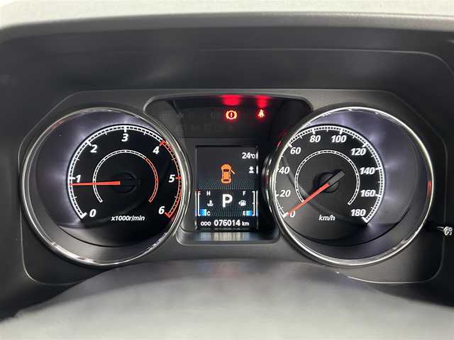 三菱 デリカＤ：５ アクティブギア 福岡県 2018(平30)年 7.6万km ダイヤモンドブラックマイカ 純正ナビ　/Ｆ，Ｓ，Ｂカメラ　/クルーズコントロール　/横滑り防止装置　/両側電動スライドドア　/パドルシフト　/電動格納式ドアミラー　/ハーフレザーシート　/シートヒーター　/純正１８インチＡＷ　/ホワイトレタータイヤ