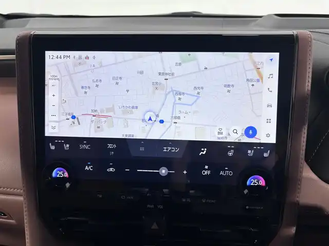 トヨタ ヴェルファイア ハイブリット Z プレミア 大阪府 2025(令7)年 0.6万km ブラック ガラスルーフ　ユニバーサルステップ　純正ナビ　全周囲カメラ　BT フルセグTV 純正フリップダウンモニター　パーキングアシスト　デジタルインナーミラー　両側パワースライドドア　パワーシート　シートヒーター　エアーシート　パワーバックドア　クリアランスソナー ETC　オートライト　LEDヘッドライト