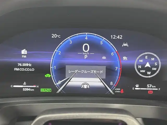 トヨタ ヴェルファイア ハイブリット Z プレミア 大阪府 2025(令7)年 0.6万km ブラック ガラスルーフ　ユニバーサルステップ　純正ナビ　全周囲カメラ　BT フルセグTV 純正フリップダウンモニター　パーキングアシスト　デジタルインナーミラー　両側パワースライドドア　パワーシート　シートヒーター　エアーシート　パワーバックドア　クリアランスソナー ETC　オートライト　LEDヘッドライト
