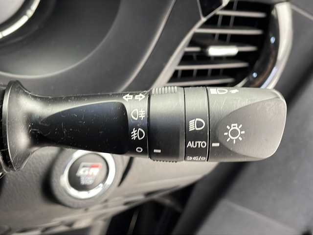 トヨタ ハイラックス Z GRスポーツ 千葉県 2023(令5)年 3万km アティチュードブラックマイカ プリクラッシュセーフティ/レーダークルーズコントロール/車線逸脱防止支援システム/ふらつき検知/ロードサインアシスト/全方位カメラ/パドルシフト/ダウンヒルアシストコントロール/デュアルエアコン/カーテンエアバッグ/純正ディスプレイオーディオ/ナビデータ/Bluetooth/USB/Miracast/革巻きステアリング/ステアリングスイッチ/ETC/ICONIX/フォグランプ/カーテンエアバッグ/純正18インチアルミホイール