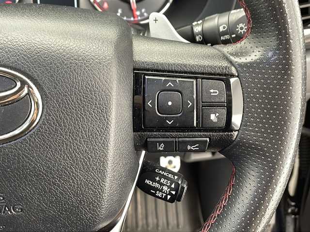 トヨタ ハイラックス Z GRスポーツ 千葉県 2023(令5)年 3万km アティチュードブラックマイカ プリクラッシュセーフティ/レーダークルーズコントロール/車線逸脱防止支援システム/ふらつき検知/ロードサインアシスト/全方位カメラ/パドルシフト/ダウンヒルアシストコントロール/デュアルエアコン/カーテンエアバッグ/純正ディスプレイオーディオ/ナビデータ/Bluetooth/USB/Miracast/革巻きステアリング/ステアリングスイッチ/ETC/ICONIX/フォグランプ/カーテンエアバッグ/純正18インチアルミホイール