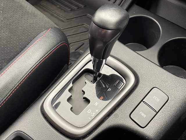 トヨタ ハイラックス Z GRスポーツ 千葉県 2023(令5)年 3万km アティチュードブラックマイカ プリクラッシュセーフティ/レーダークルーズコントロール/車線逸脱防止支援システム/ふらつき検知/ロードサインアシスト/全方位カメラ/パドルシフト/ダウンヒルアシストコントロール/デュアルエアコン/カーテンエアバッグ/純正ディスプレイオーディオ/ナビデータ/Bluetooth/USB/Miracast/革巻きステアリング/ステアリングスイッチ/ETC/ICONIX/フォグランプ/カーテンエアバッグ/純正18インチアルミホイール